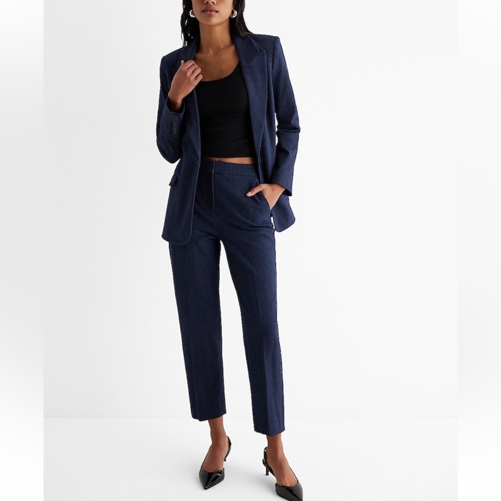 One Button Blazer - Picture 2 of 8